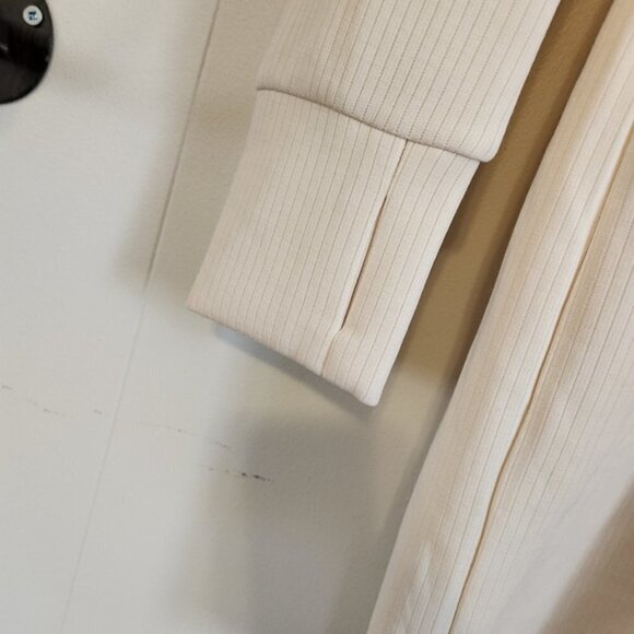 BB Dakota by Steve Madden V Specific V-Neck Long Sleeve Mini Bodycon Mini Dress - Picture 5 of 8